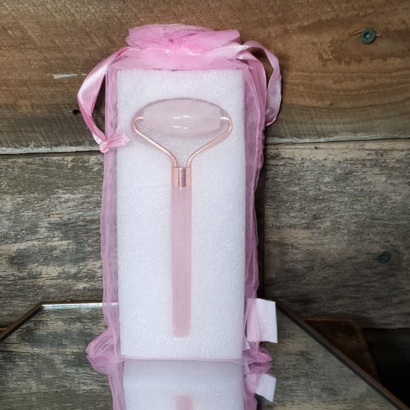 Mary Kay Rose Quartz Facial Roller - Limited Edition - Picture 1 of 10